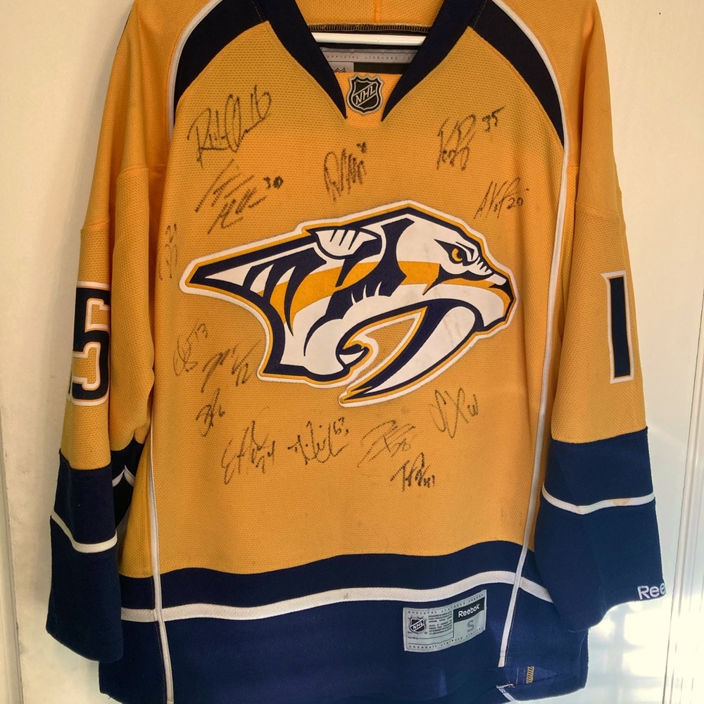 Craig Smith signed NHL Predators jersey from 15-16 season.